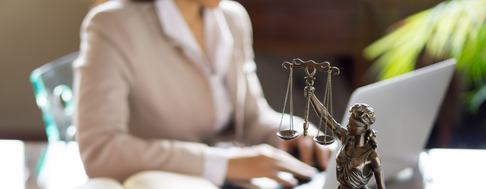 E-mail profissional para Advogadas